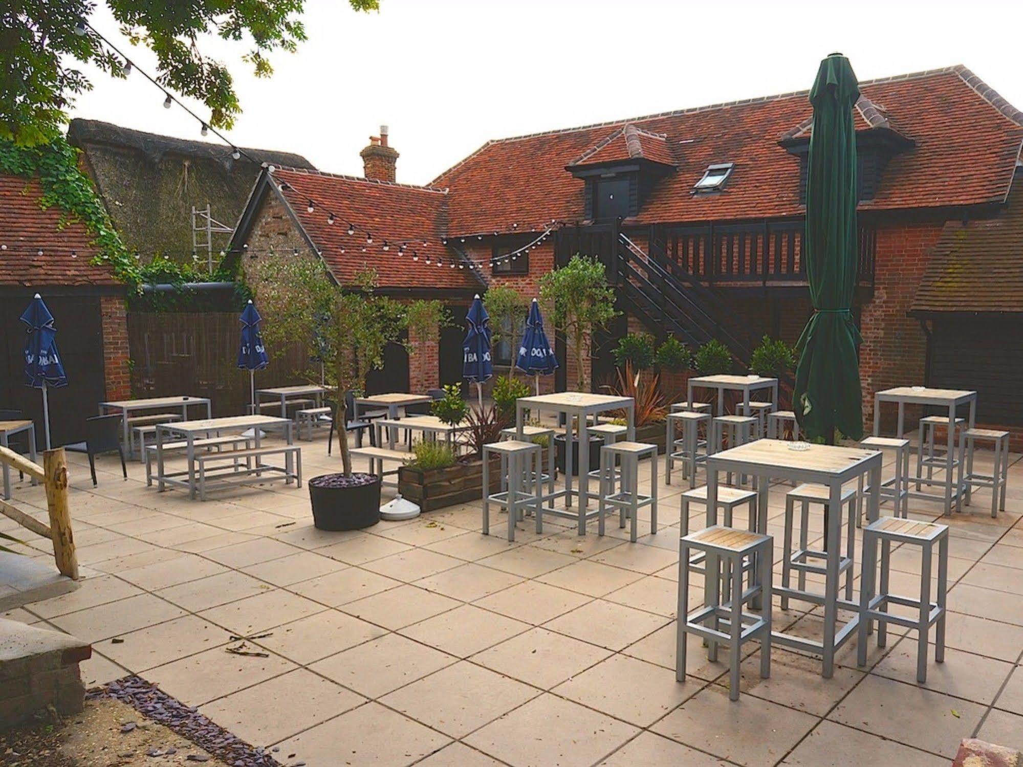 The Dean Ale & Cider House Hotel Chichester Luaran gambar